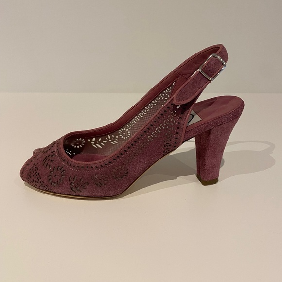 Emma Hope’s Shoes - Picture 1 of 7